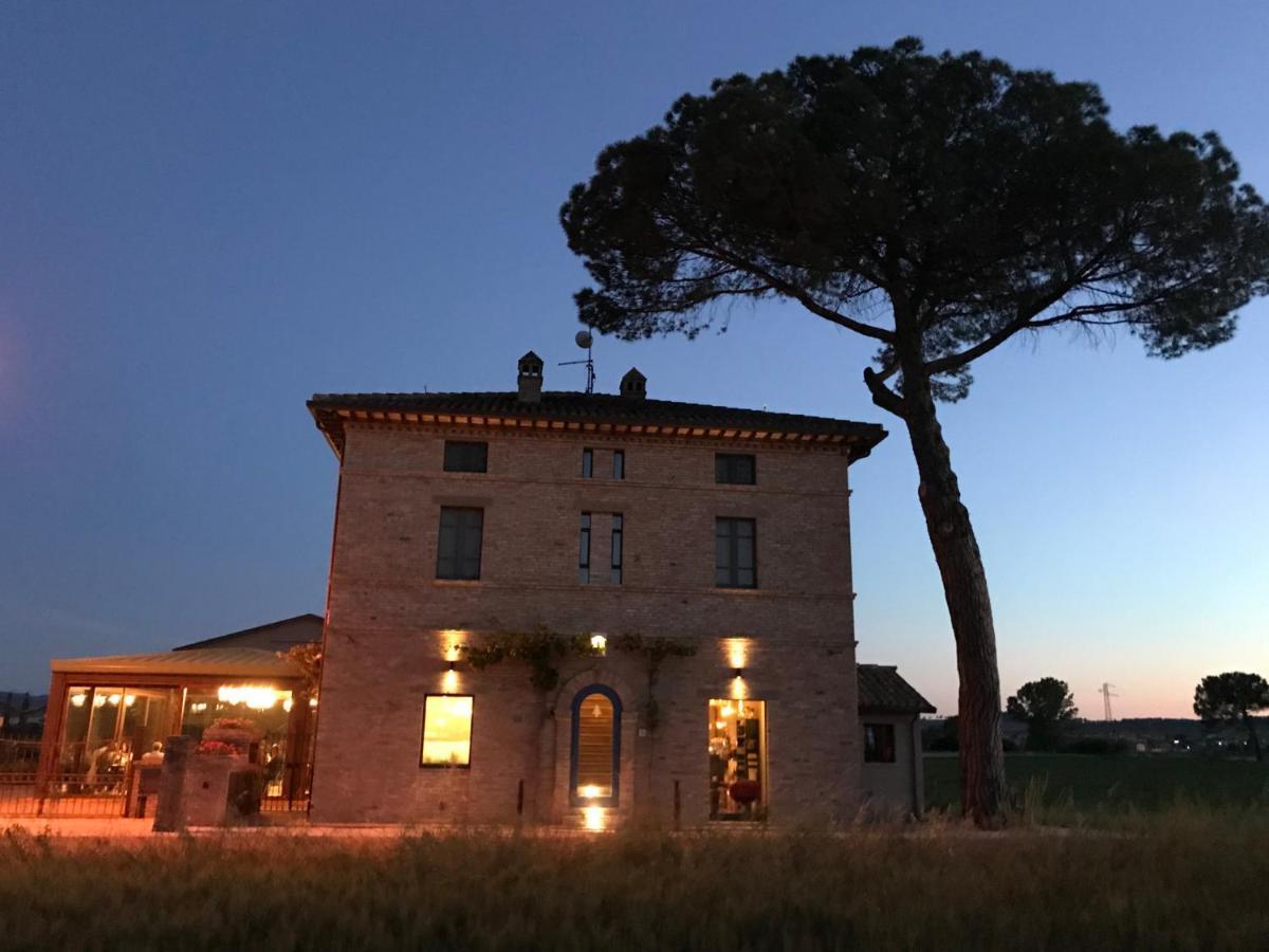 La Locanda Paradiso Villa Sant'Egidio  Exterior photo